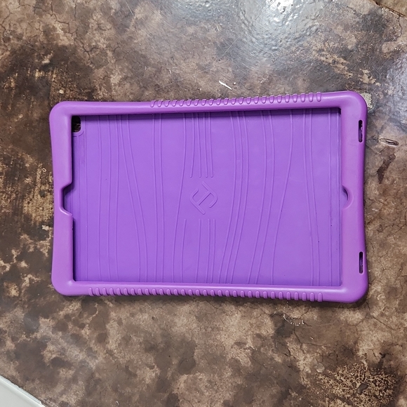 Samsung Tab A 10.1 - Picture 2 of 2